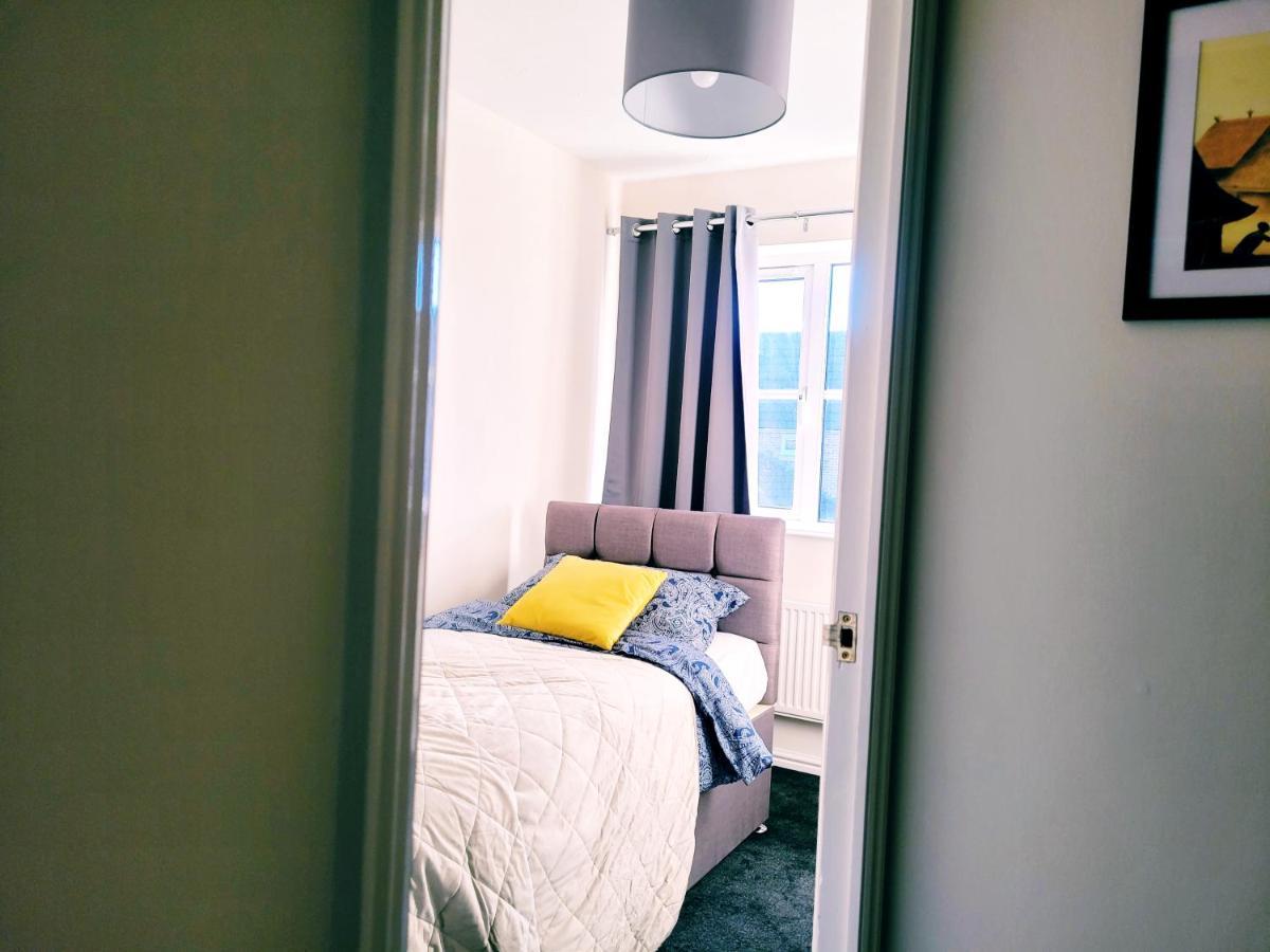 Modern 2 Bed House- Free Parking And Close To The Centre บริสตอล ภายนอก รูปภาพ