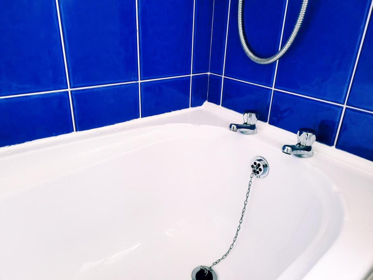 Modern 2 Bed House- Free Parking And Close To The Centre บริสตอล ภายนอก รูปภาพ